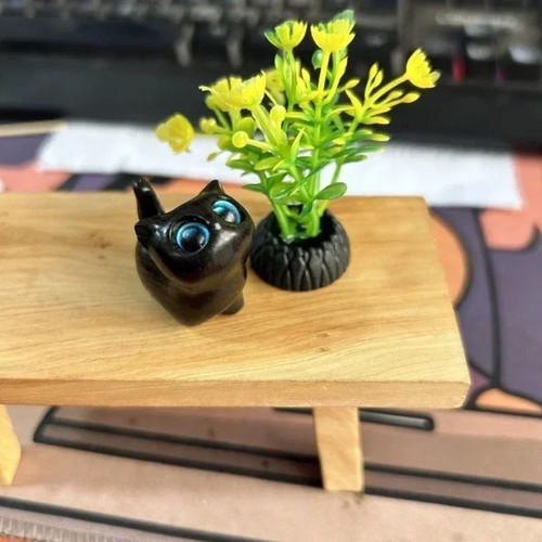 Charming cat figurine wooden - figurine,